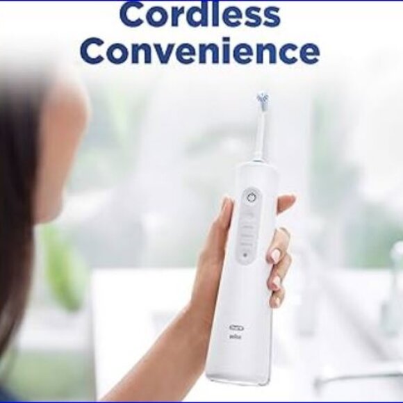 ORAL-B Water Flosser Advanced Portable Oral Irrigator Handle with 2 Nozzles -NIB - Picture 2 of 11